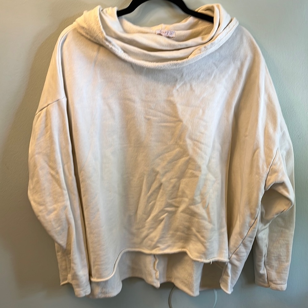 Suzy D London cream sweatshirt